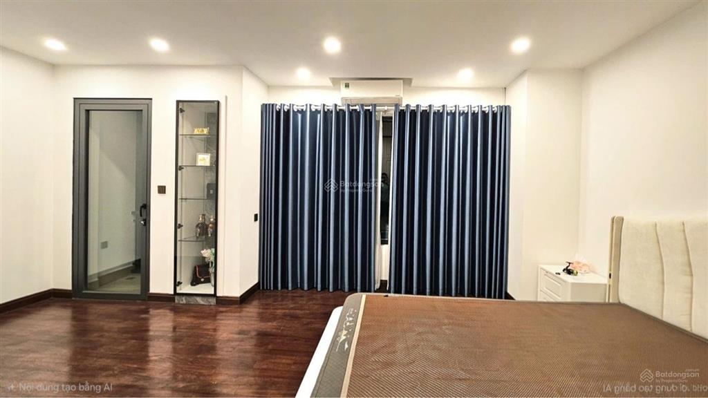Bán gấp nhà đẹp thái hà  6,1 mét mặt tiền  rộng rãi cho gia đình nhiều thế hệ