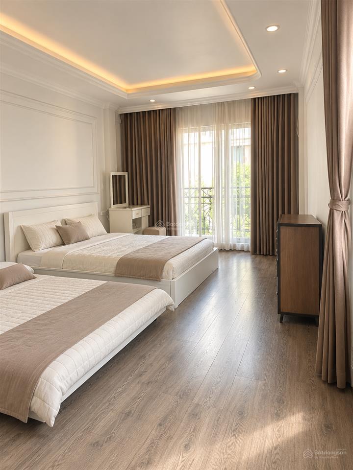 Bán gấp nhà riêng l 8 tầng l phân lô ô tô l phố tôn đức thắng l đẹp  sang