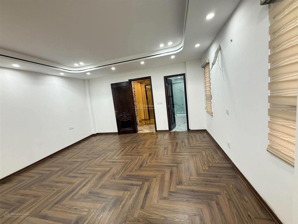 Bán căn góc phố trần duy hưng l 6 tầng x thang máy l ô tô thông
