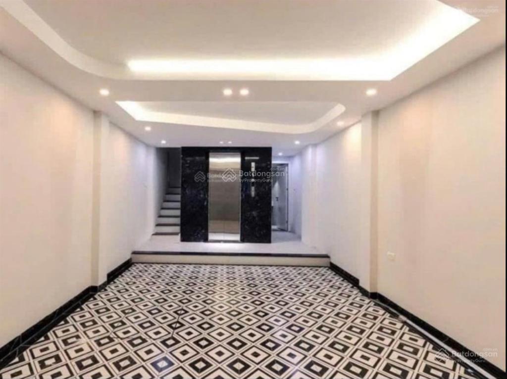 Mặt phố hoàng ngân gần trần duy hưng, nhà mới l 7 tầng x thang máy, ô tô audi vào nhà