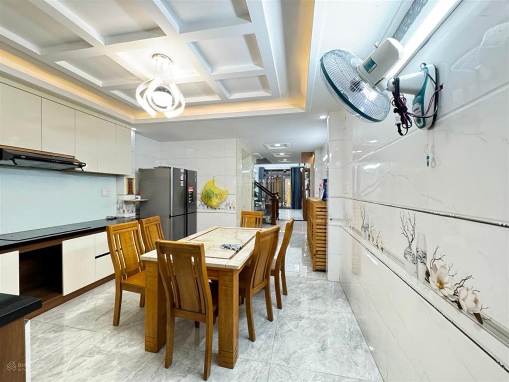 Chính chủ bán nhà 5 tầng 90m2 hxt có thang máy sát mặt đường phan huy ích 6pn 6wc