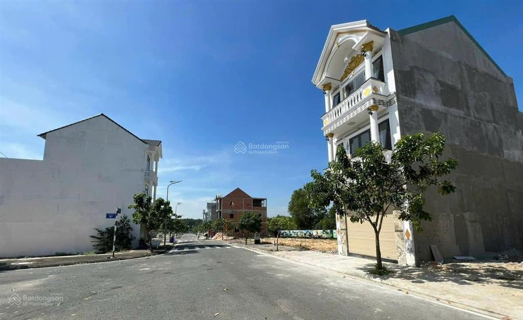 Chỉ 970 triệu  anh/chị sở hữu cho mình lô 108m2 trung tâm long thành cách sân bay long thành 4km