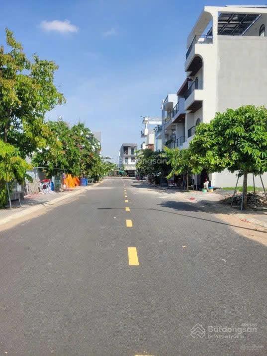 Giá 4 tỷ  anh/chị sở hữu ngay lô 100m2 ở trung tâm quận 9  mặt tiền đường 45m kết nối vành đai 3