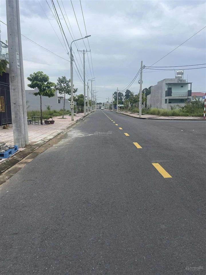 Giá 4 tỷ  anh/chị sở hữu ngay lô 100m2 ở trung tâm quận 9  mặt tiền đường 45m kết nối vành đai 3