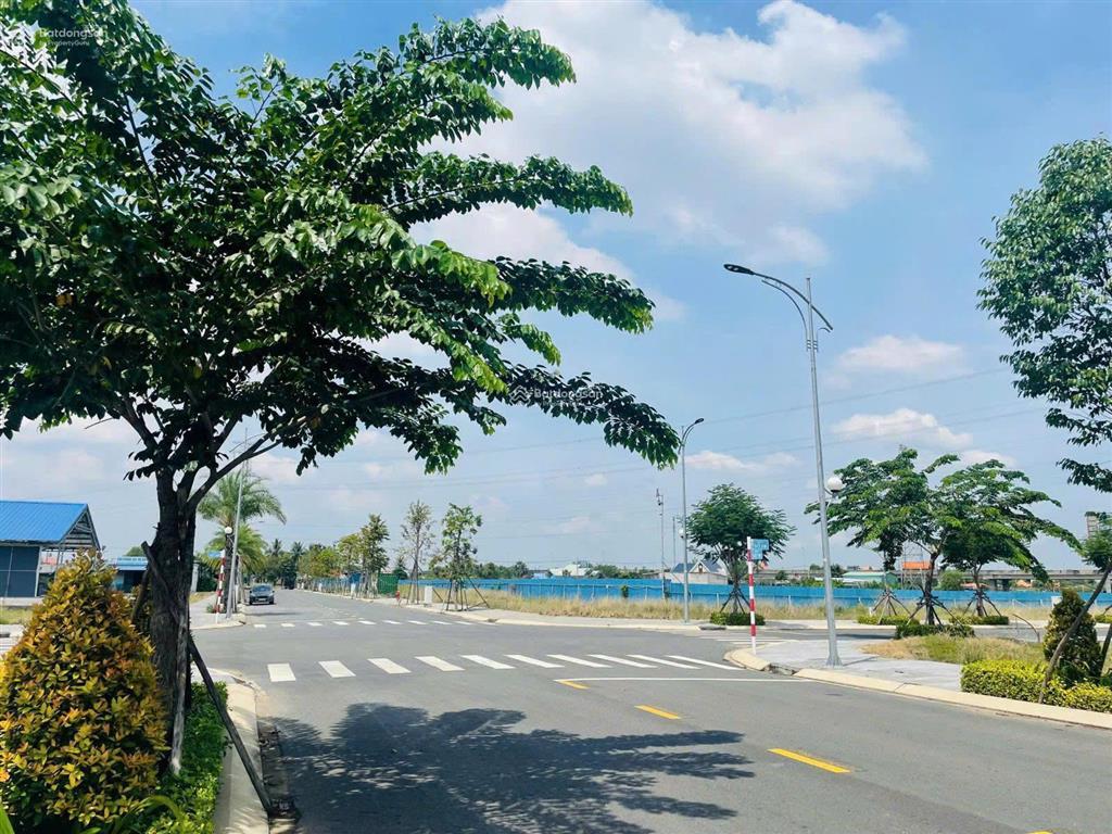 Bán đất nền trung tâm hành chính quận 9  giá chỉ 3 tỷ 5  sổ hồng sẵn  nh hỗ trợ 50%