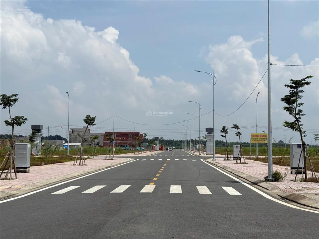 800 triệu/nền, full thổ cư, ngay nhà ga metro mới, cách sân bay long thành 7 phút di chuyển