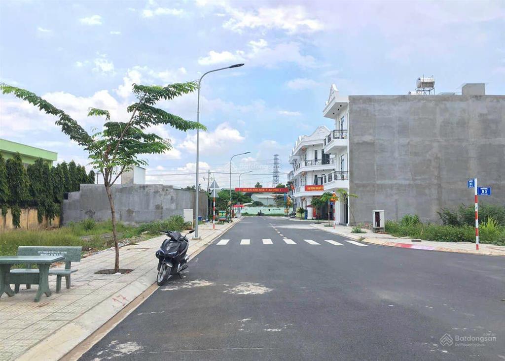 Bán lô 120m2  chỉ 1 tỷ  thổ cư 100%  ngay cầu long hưng  cách sân bay long thành chỉ 5km