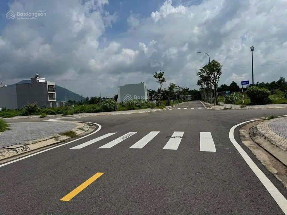 Lô 100m2 tại trung tâm hành chính thành phố đồng nai  cách sân bay long thành 4km