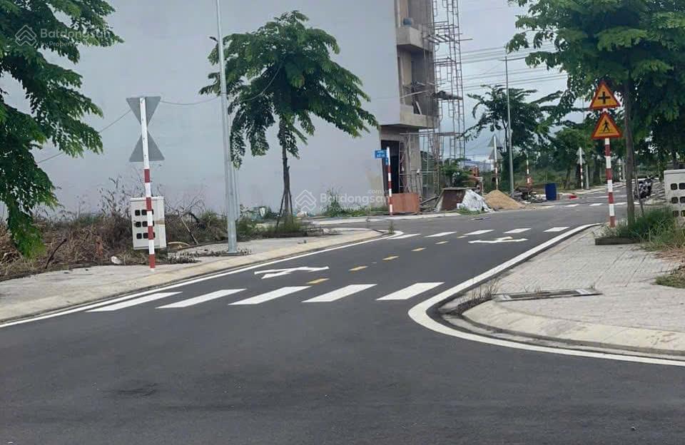 Đất nền khu vệ tinh sân bay long thành, chỉ 1 tỷ 3/nền, thổ cư 100%, cách sân bay long thành 4km