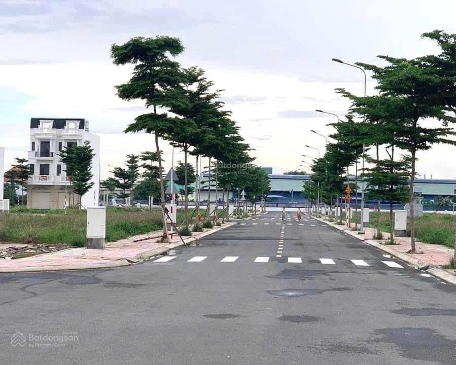 Đất nền khu vệ tinh sân bay long thành, chỉ 1 tỷ 3/nền, thổ cư 100%, cách sân bay long thành 4km