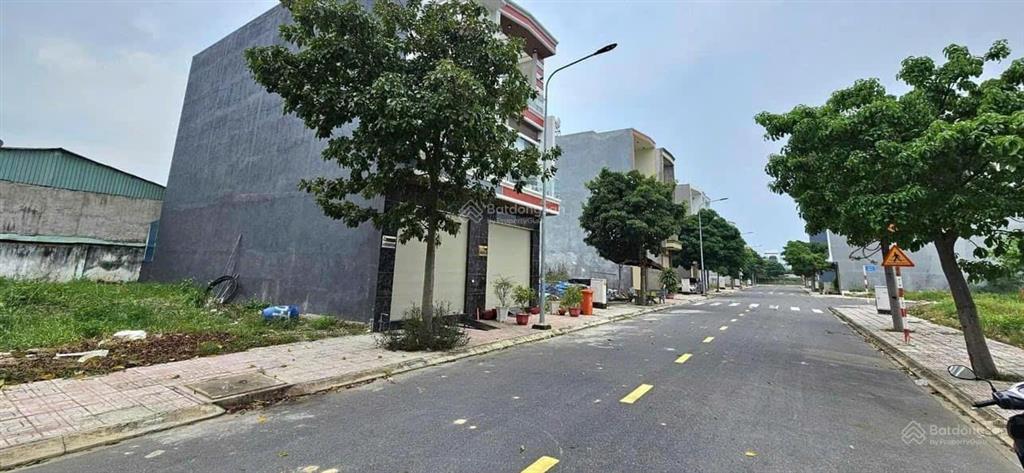 100% thổ cư hạ tầng hoàn thiện cách sân bay quốc tế long thành 4km  giá chỉ 1 tỷ 180  shr