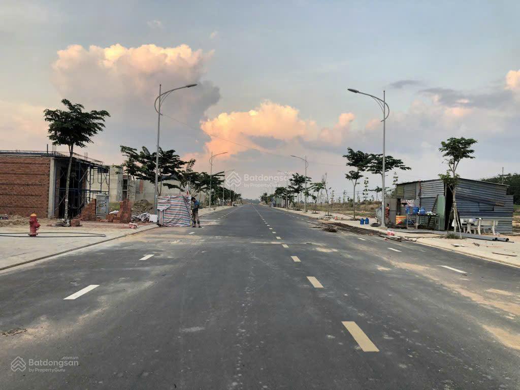 100% thổ cư hạ tầng hoàn thiện cách sân bay quốc tế long thành 4km  giá chỉ 1 tỷ 180  shr