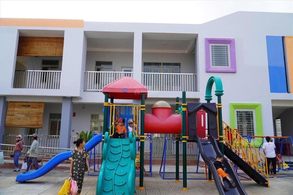 Chủ cần tiền nên ra nhanh lô 125m2 (5x25), giá 1 tỷ 7 khu tdc lộc an  dân cư hiện hữu, sổ hồng sẵn