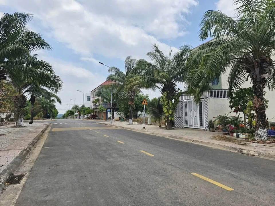 Tài chính dưới 1 tỷ  anh/chị sở hữu ngay cho em đất ngay sân bay long thành  sổ hồng sẵn
