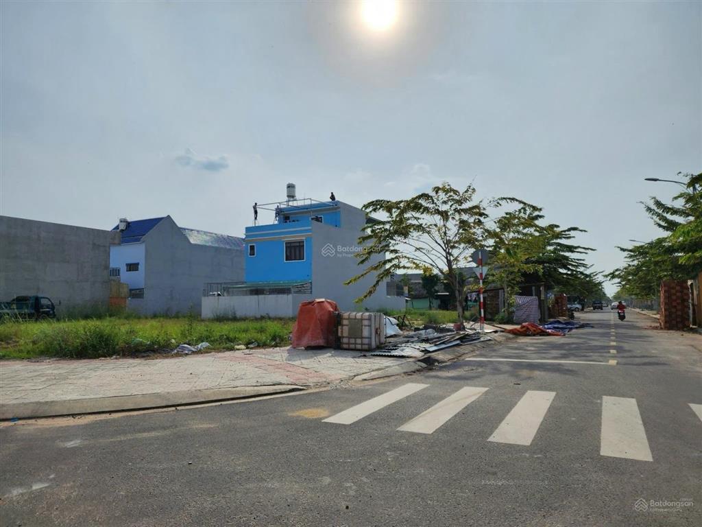 Cần bán lô 102m2 trục chính đường lý thái tổ, trung tâm xã đại phước, 1.380 tỷ, sổ hồng sẵn