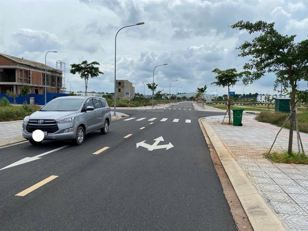Cần bán lô 150m2, thổ cư 100%, dân cư hiện hữu, giá 1 tỷ 4, sân bay long thành 6km, sổ hồng sẵn