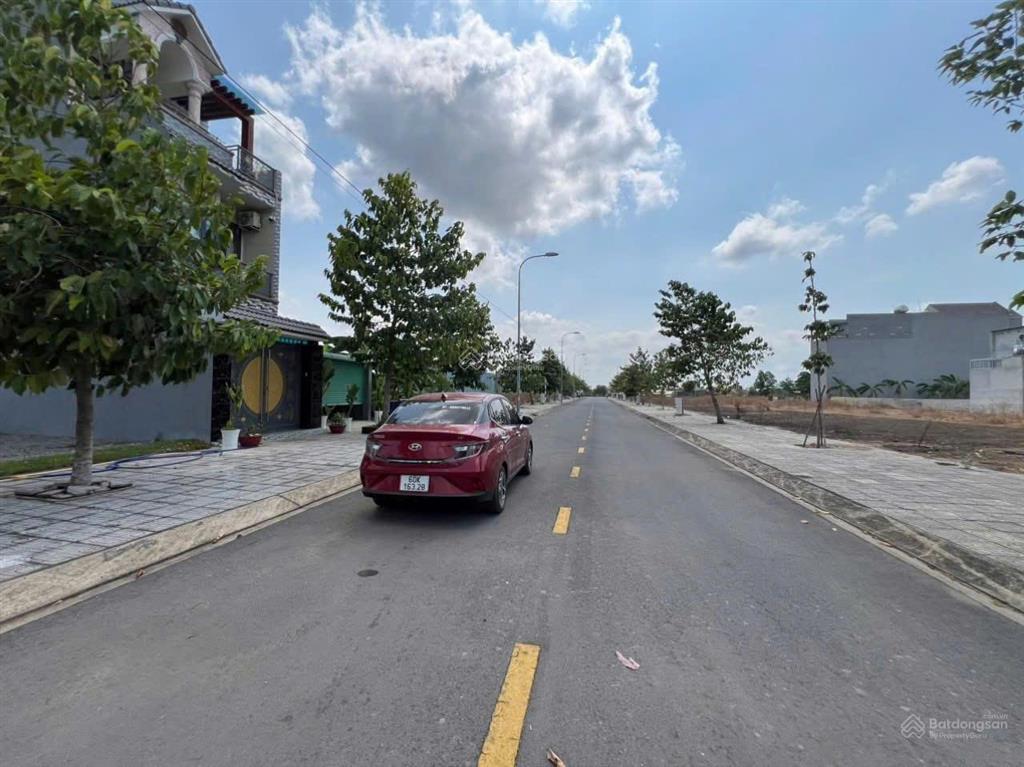 Cần bán lô 150m2, thổ cư 100%, dân cư hiện hữu, giá 1 tỷ 4, sân bay long thành 6km, sổ hồng sẵn