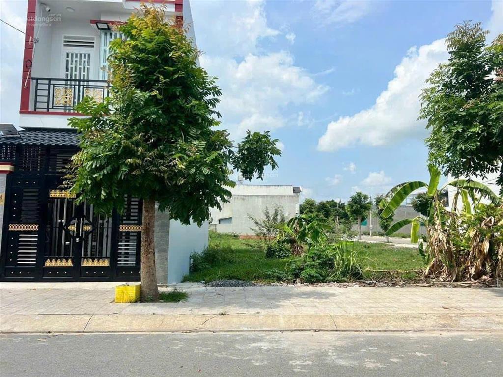 Cần bán lô 150m2, thổ cư 100%, dân cư hiện hữu, giá 1 tỷ 4, sân bay long thành 6km, sổ hồng sẵn