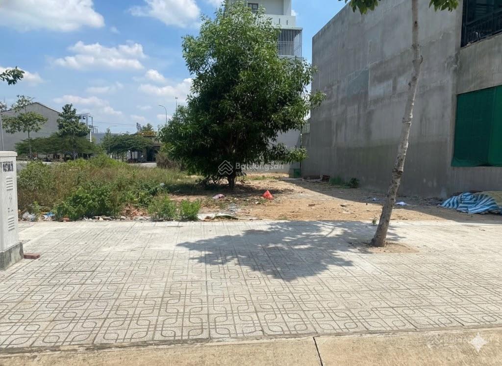 Cần bán lô 150m2, thổ cư 100%, dân cư hiện hữu, giá 1 tỷ 4, sân bay long thành 6km, sổ hồng sẵn