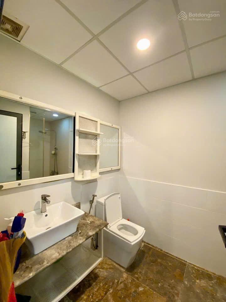 Cho thuê căn officetel giá 10 triệu vnd, 32m2 1wc, đầy đủ tiện nghi, gần sân bay tân sơn nhất