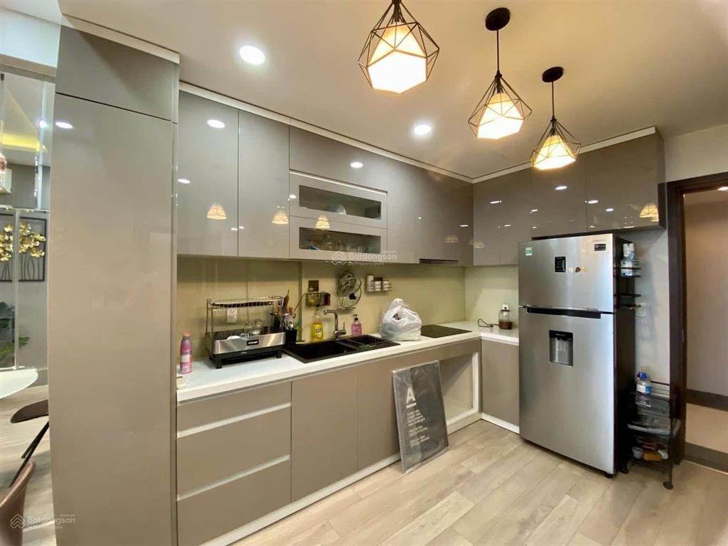 Căn hộ siêu phẩm orchard parkview, cho thuê giá siêu hời 20 triệu vnd, 85m2, 3pn, 2wc view cực đẹp.