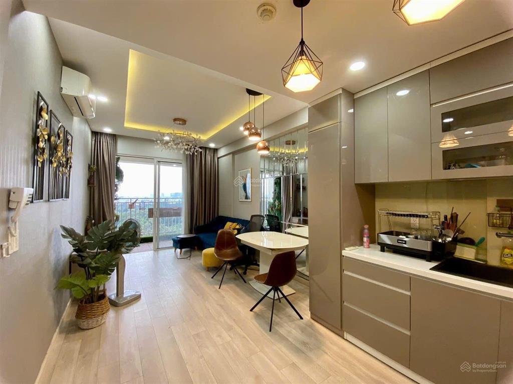 Căn hộ siêu phẩm orchard parkview, cho thuê giá siêu hời 20 triệu vnd, 85m2, 3pn, 2wc view cực đẹp.