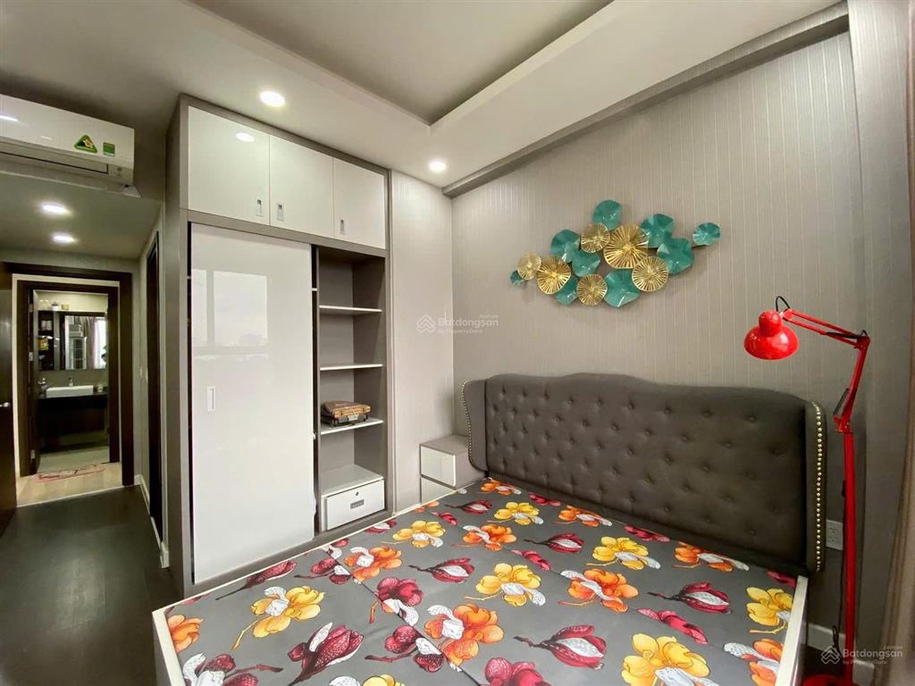 Căn hộ siêu phẩm orchard parkview, cho thuê giá siêu hời 20 triệu vnd, 85m2, 3pn, 2wc view cực đẹp.