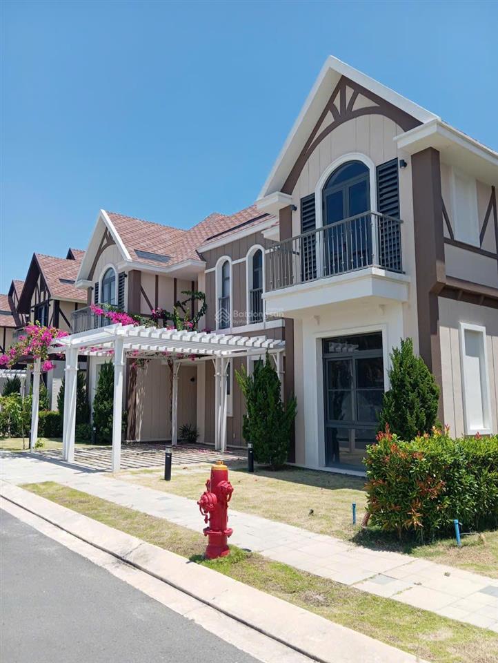 Deal hot  giảm giá cắt lỗ biệt thự hồ lagoon