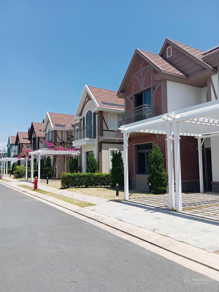 Deal hot  giảm giá cắt lỗ biệt thự hồ lagoon