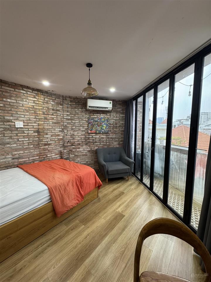 Căn hộ 1 phòng ngủ  ban công  ngay chợ hoàng hoa thám  phan đăng lưu  dọn dẹp phòng 1l/ tuần