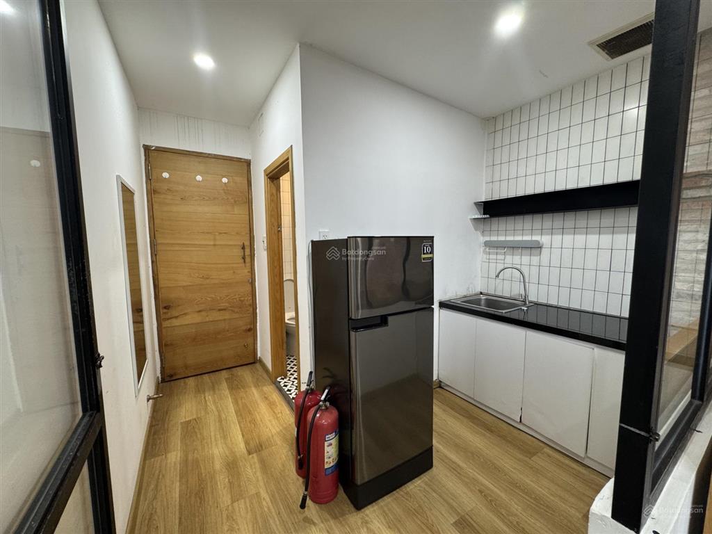 Căn hộ 1 phòng ngủ  ban công  ngay chợ hoàng hoa thám  phan đăng lưu  dọn dẹp phòng 1l/ tuần