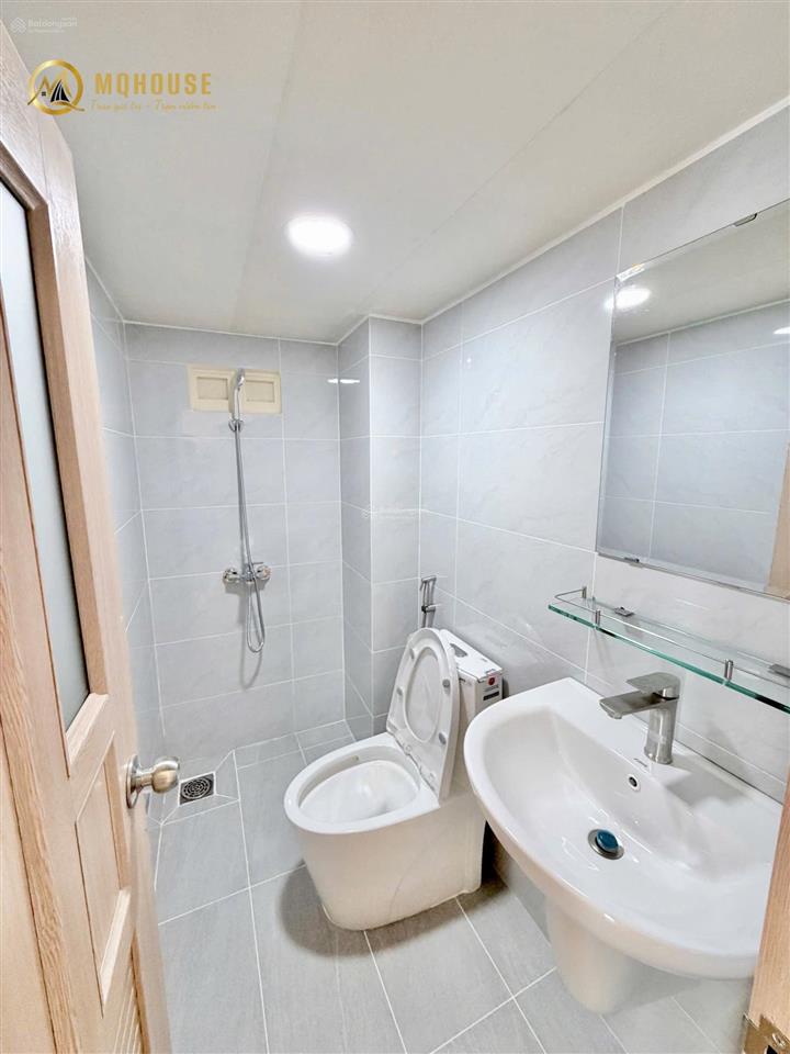 Căn hộ mới 100% ngay lòng bình thạnh  cửa sổ lớn view kính  thang máy  gần chu văn an