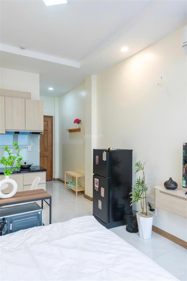 Căn hộ studio ban công  thang máy  mới 100%  ngay chợ tân định  cầu kiệu  nhà xe rộng