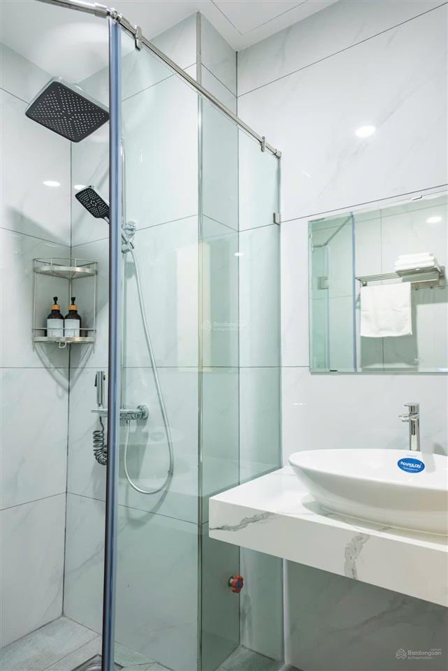 Căn hộ studio ban công  thang máy  mới 100%  ngay chợ tân định  cầu kiệu  nhà xe rộng