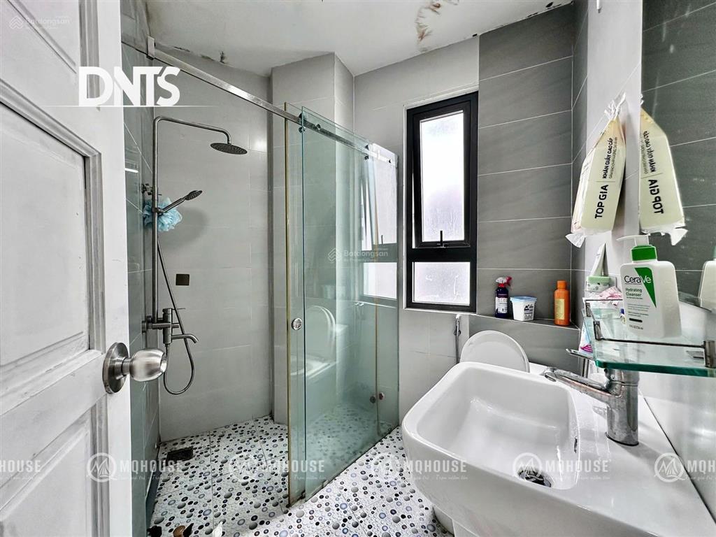 Căn hộ ban công  tách bếp  ngay võ thị sáu  chợ tân định  cv lê văn tám  kênh nhiêu lộc