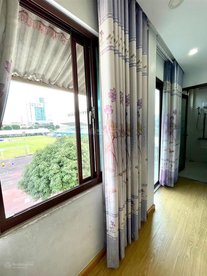 Cho thuê phòng trọ cửa sổ trời  thang máy  full nội thất  ngay sân vận động hoa lư