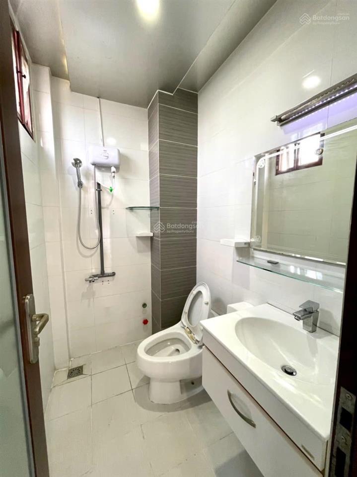 Cho thuê phòng trọ cửa sổ trời  thang máy  full nội thất  ngay sân vận động hoa lư