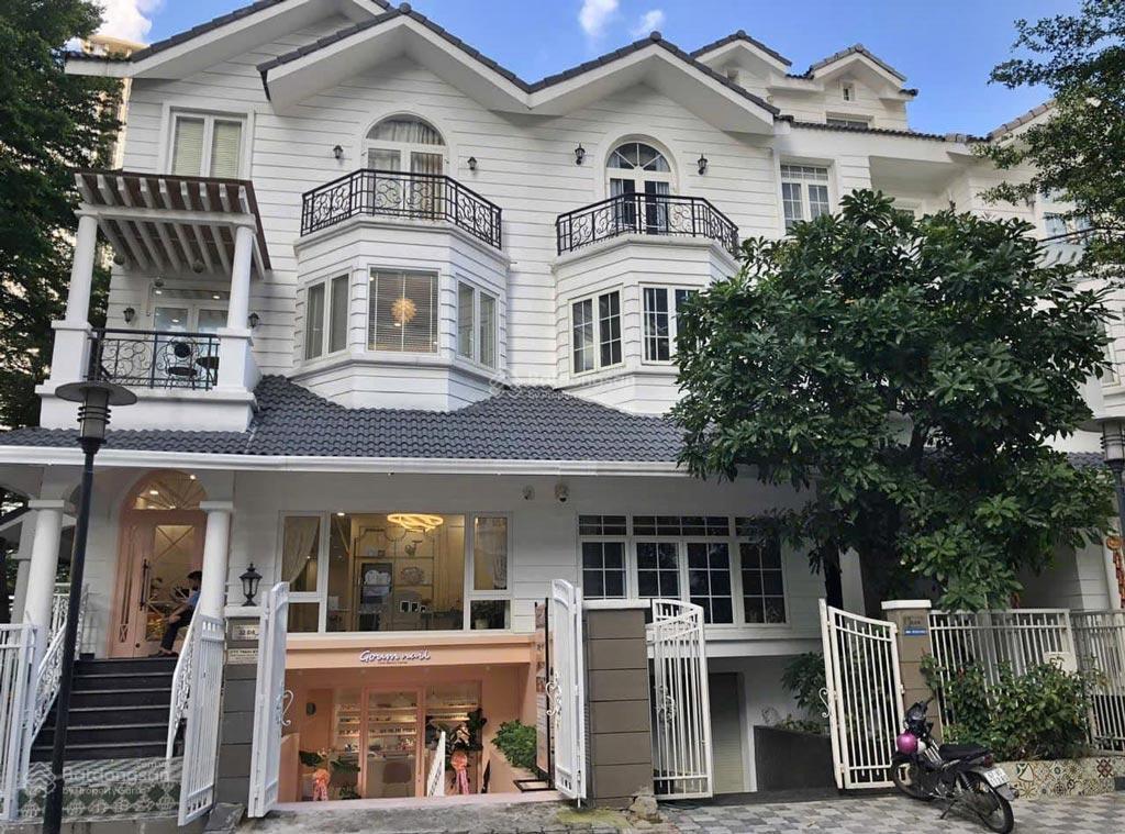 Giảm sâu 15 tỷ, đầu tư lời ngay, bán gấp biệt thự saigon pearl, dt 7mx21m, kc 1 hầm 3 tầng