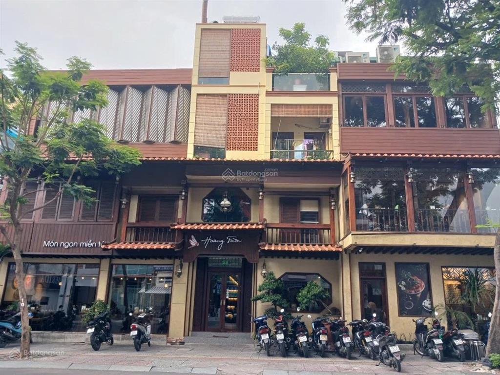 Cần bán gấp trần hưng đạo  bến thành, dt 4x20m, 4 tầng, vỉa hè rộng, hđt 80tr, giá bán 45,5 tỷ