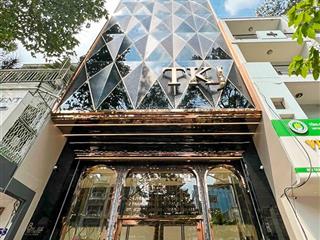 Ngộp bank bán gấp tòa nhà mt ngô gia tự, 7x30, 6 tầng, ốp kính, hđt 200tr ,xe hơi đc đậu ,giá 65 tỷ