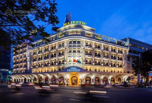 Bán dự án 200 phòng khách sạn tp hà tĩnh  1 hầm 9 tầng  dt 9,800m2  giá bán 8tr/m2