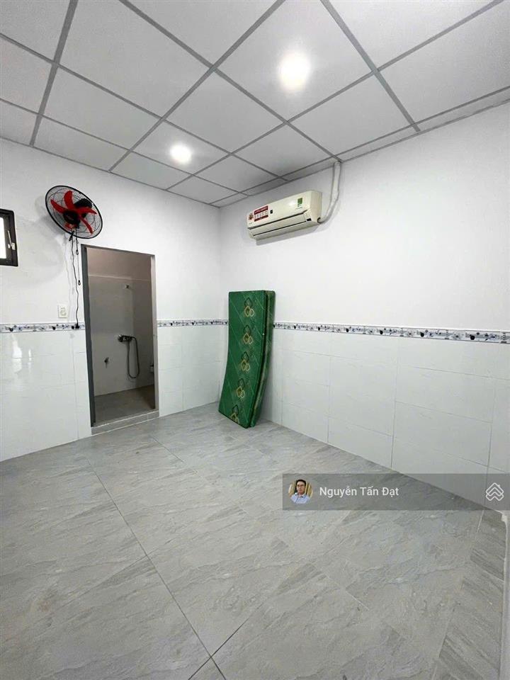 Ngộp bank! bán gấp chdv bạch đằng 55m2, gần hàng xanh  8 phòng  dòng tiền 3040tr/th  nhỉnh 6ty