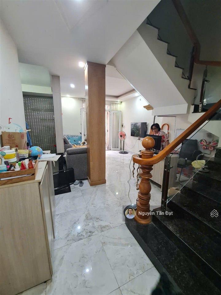 Bán gấp nhà chính chủ lâu đời 50m2 lê quang định, ngang 5m6  hẻm oto  khu chợ bà chiểu