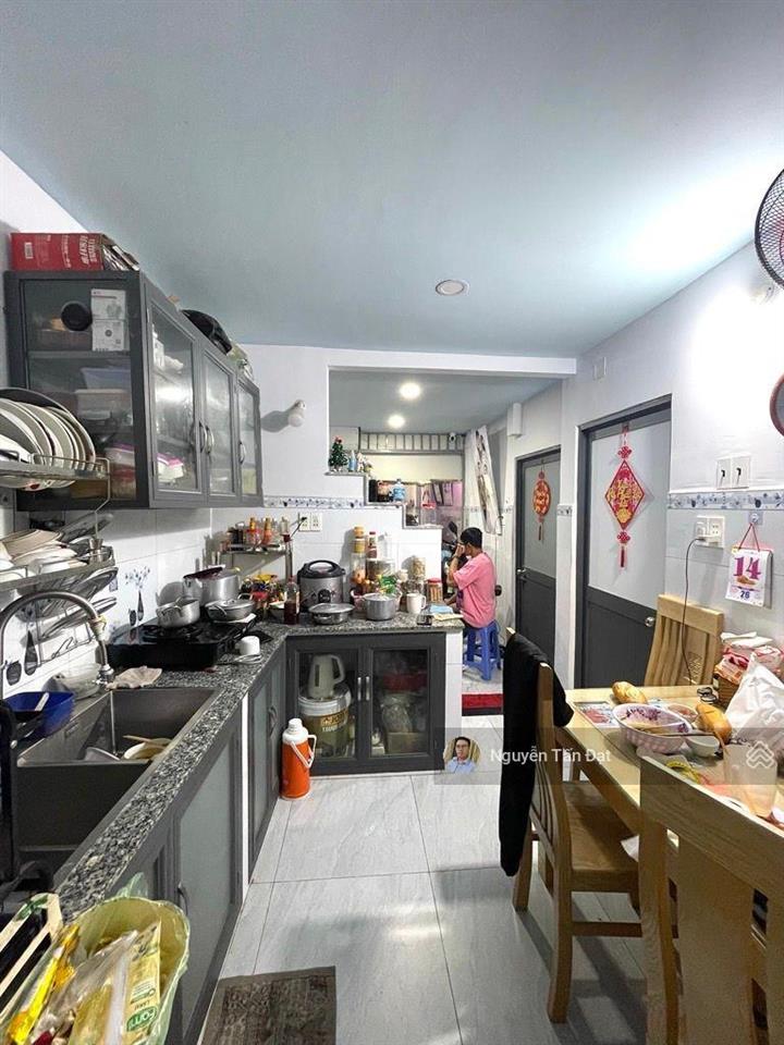 Bán gấp nhà chính chủ 1 đời nguyễn xí 35m2, sát mặt tiền  xây mới 4 tầng  nhỉnh 6 tỷ