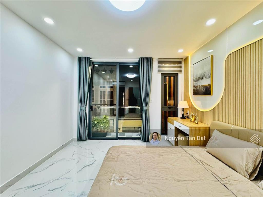 Siêu phẩm 50m2/4 tấm trần bình trọng(hoàn công đủ)  5pn 4wc  sổ vuông nở hậu  nhỉnh 8 tỷ