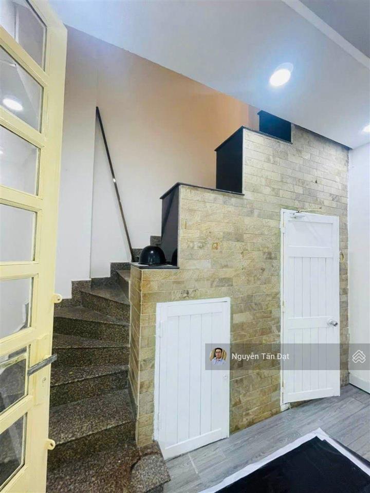Shophouse chung cư phạm vip chánh 77m2  2 tầng 2pn 2wc  cho thuê 30tr/th  mặt tiền kd chỉ 10tỷ
