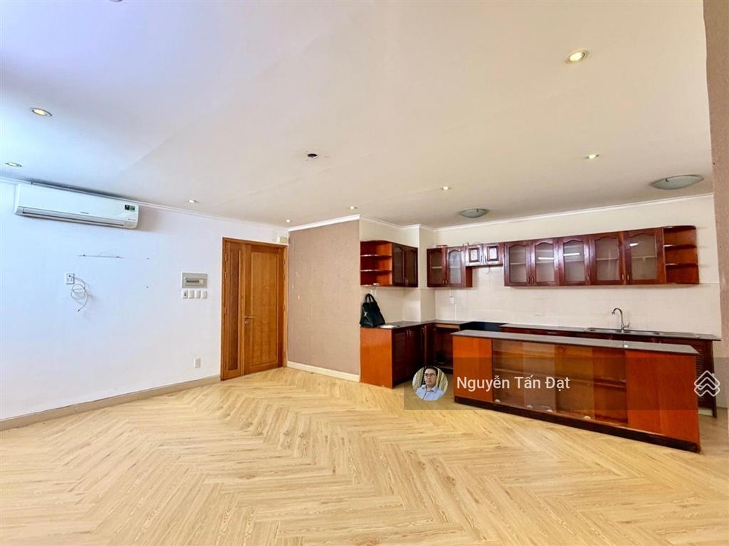 Hiếm! chung cư gần phan đăng lưu 124m2  3pn 2wc, sát phú nhuận  có công viên riêng  nhỉnh 7 tỷ