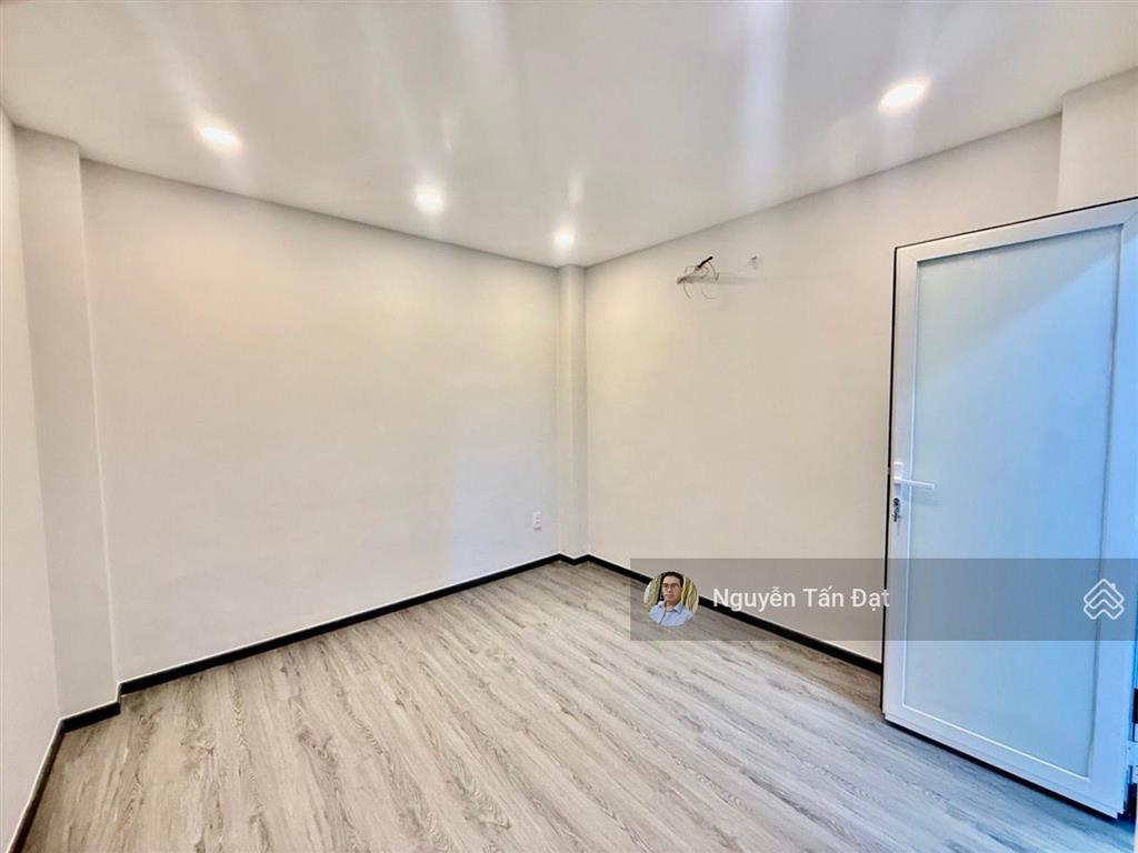 Chung cư phan văn trị 54m2  2pn 2wc, tặng full nội thất mới, có thang máy  3.05 tỷ em bé