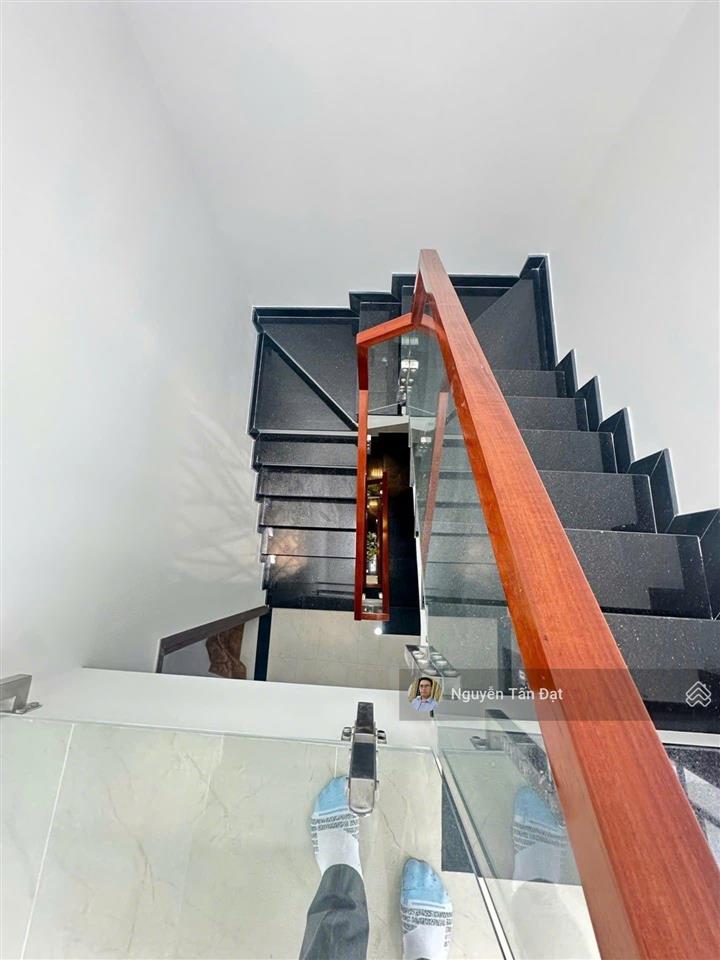 Hẻm ô tô, hồ xuân hương 58,1m2, gần chợ bà chiểu  nhà mới 4 tầng 4pn  tặng full nội thất  8,8 tỷ