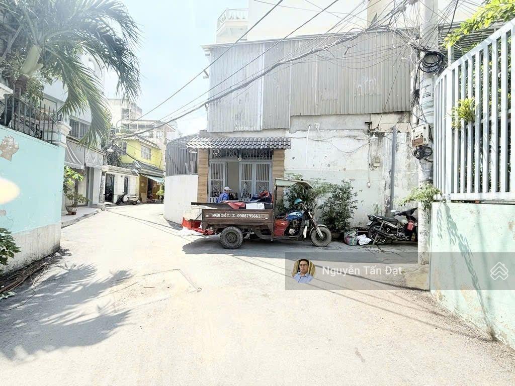 Bùi đình túy 60m2/ 4 tầng  cách hẻm xe tải 10m  4 phòng ngủ  chỉ 8 tỷ